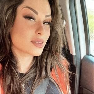 Meet your Posher, Farnaz